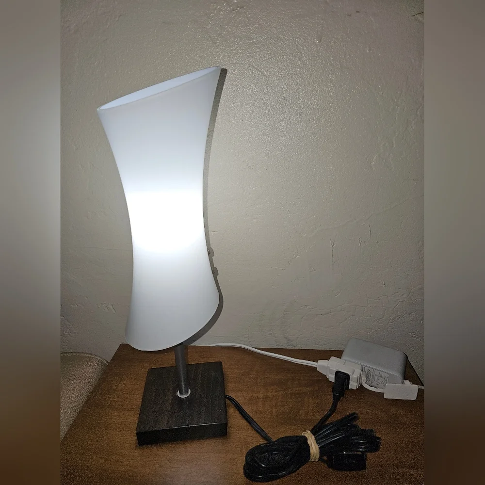 Ikea Akter table lamp portable 40watt Italy white tube modern abstract shape ⚡️